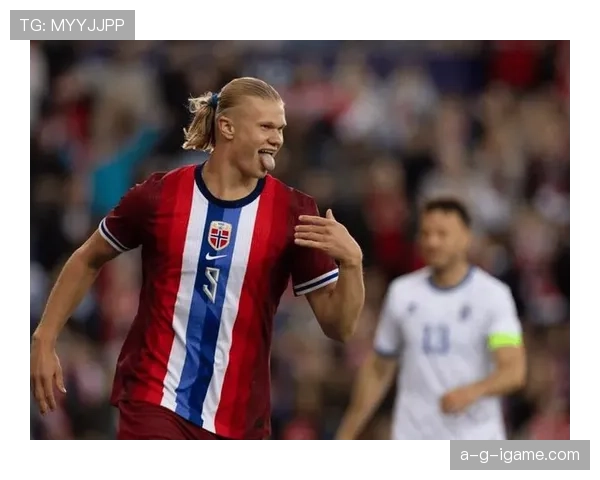 哈兰德荣膺环球足球奖,持续提升成为足坛新一代超级巨星代表