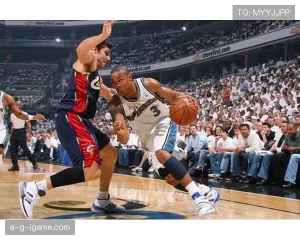 卡隆·巴特勒挡拆创造投篮空间拉开得分差距