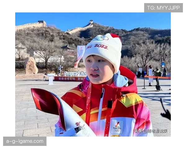 张家齐赛场冷硬无表情，生活照却像豪门派对主角